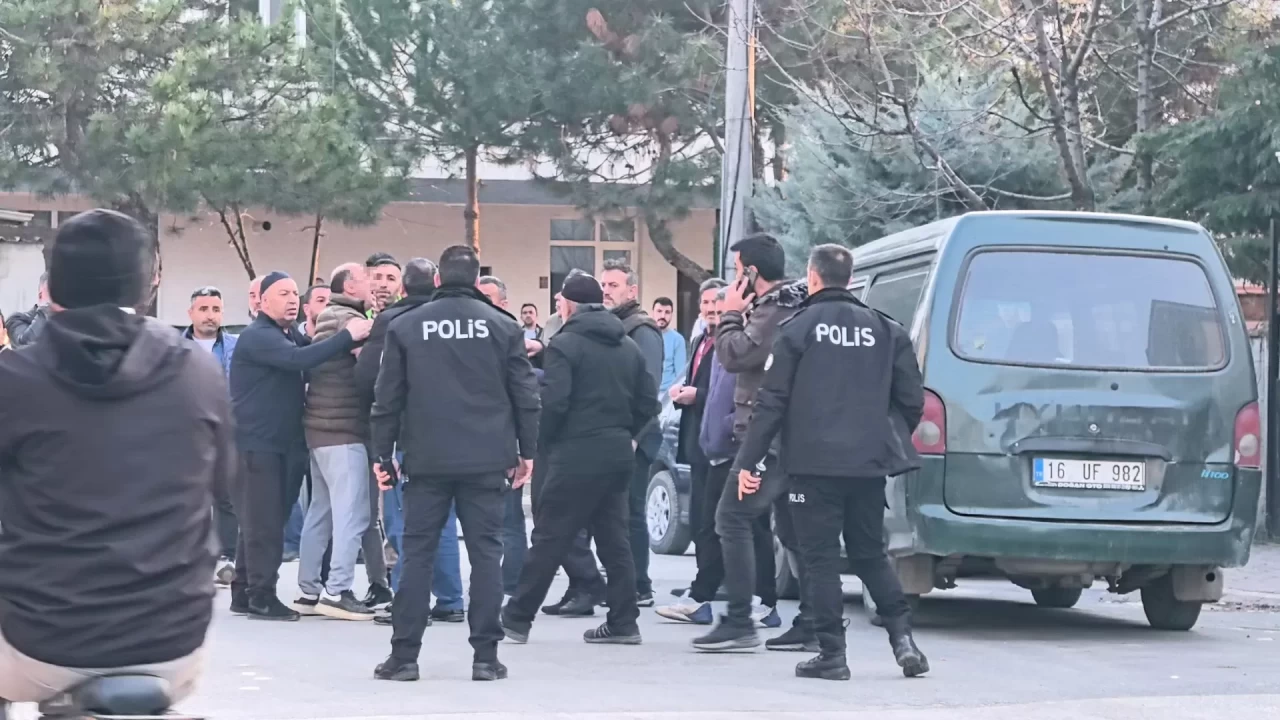 Bursa'da kanlı hesaplaşma: 3 yaralı