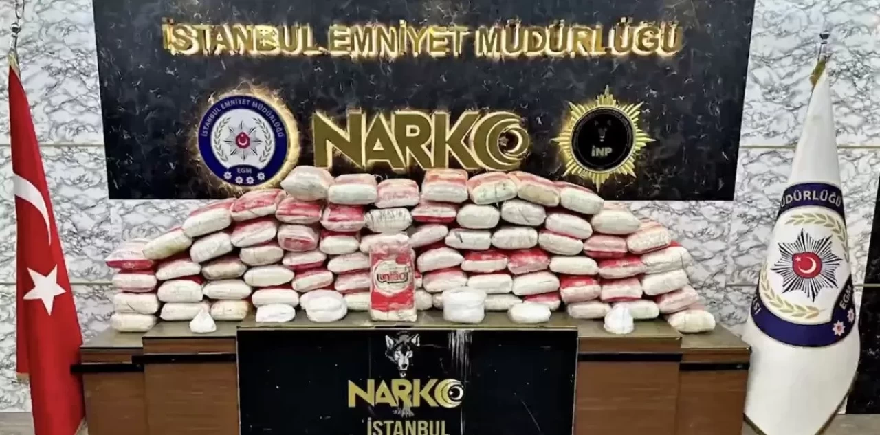 İstanbul'da "NARKOKAPAN-15" operasyonu: 12 gözaltı