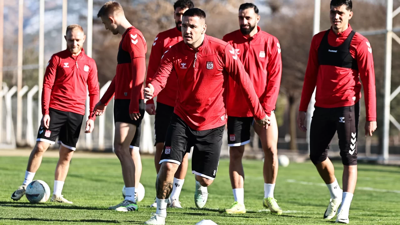 Sivasspor, Süper Lig'deki Hatayspor maçı hazırlıklarını sürdürdü