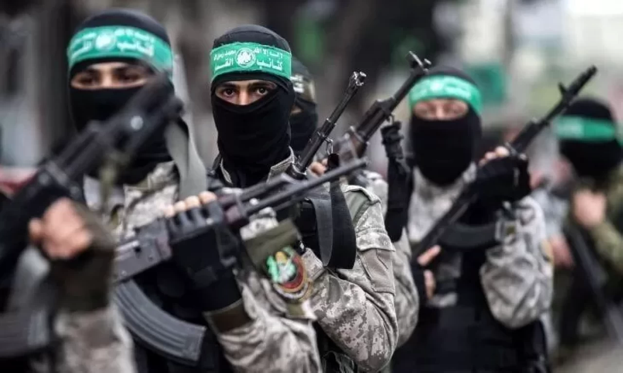 Hamas'tan yeniden inşa çağrısı: Arap planı için tüm imkanlar seferber edilecek!