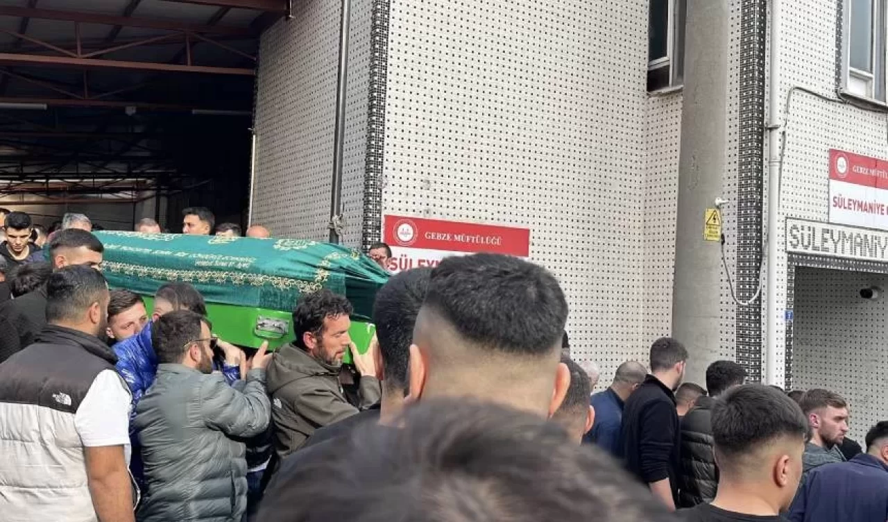 Çapraz ateşle öldürülen Bayram, toprağa verildi