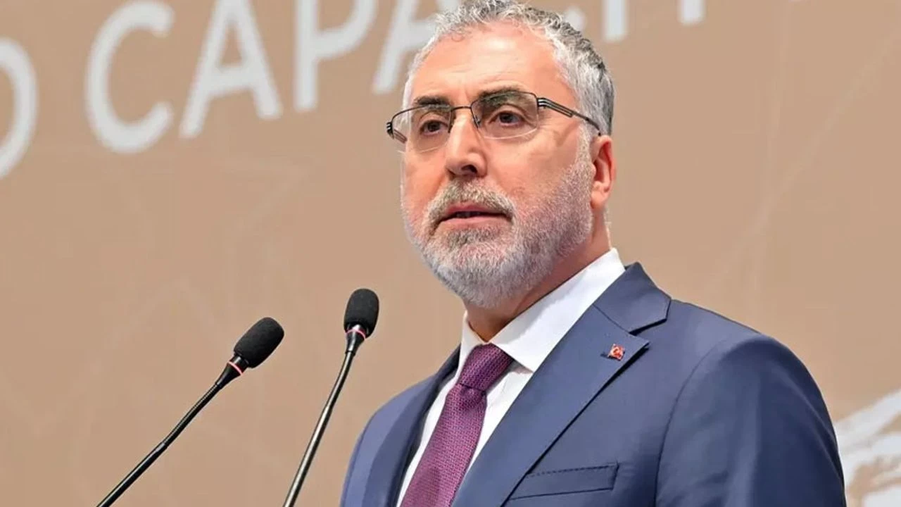 Çalışma ve Sosyal Güvenlik Bakanı Işıkhan'dan bayram mesajı: "Coğrafyamızdaki zulümlerin son bulmasını diliyorum"