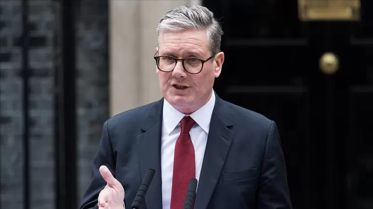 İngiltere Başbakanı Starmer, Trump ve Macron ile telefonda görüştü