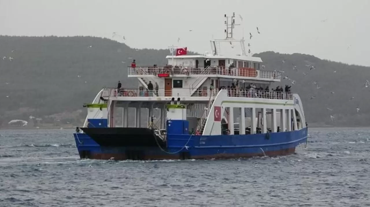 Ege Denizi'nde olumsuz hava koşulları! Kabatepe-Gökçeada feribot seferleri iptal