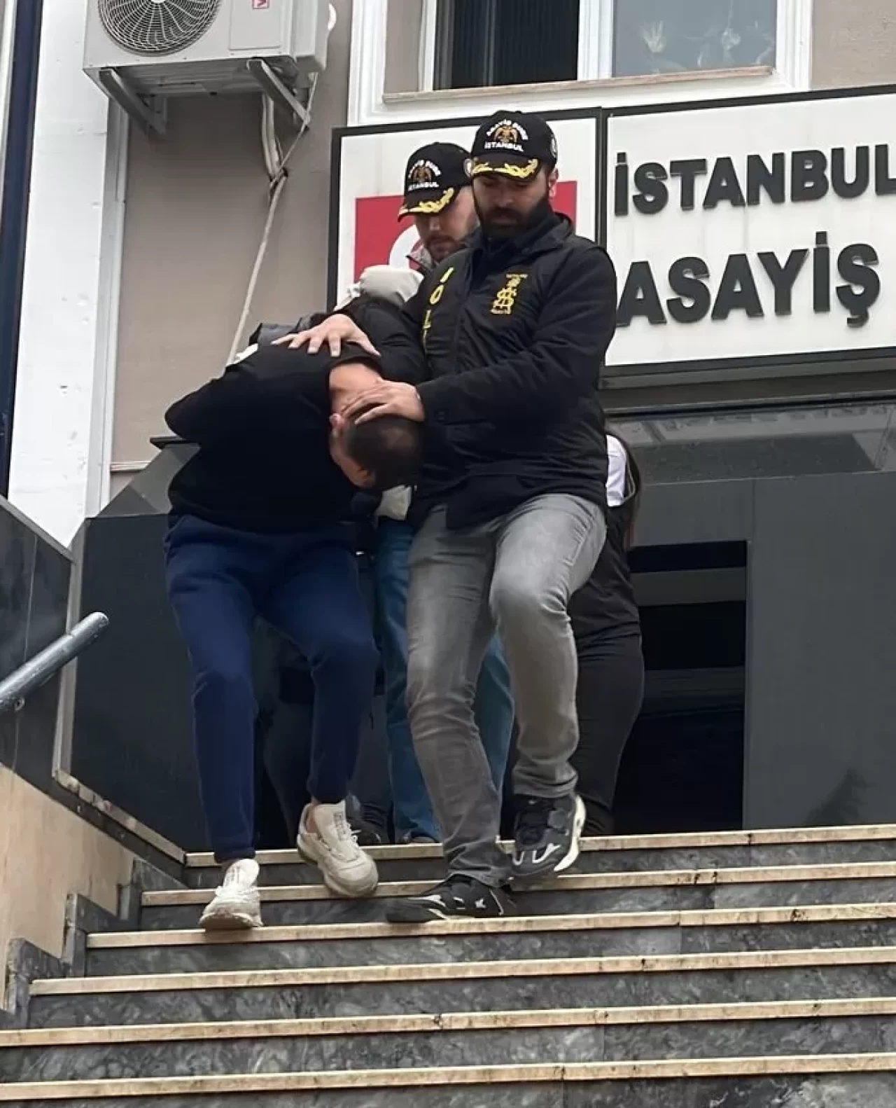 Elektronik eşya dolandırıcılığı: İstanbul ve Kocaeli operasyonu