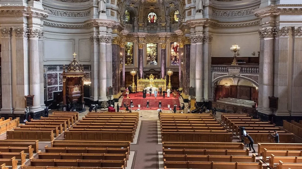 Almanya'da kiliseler geçen yıl 1 milyondan fazla üye kaybetti