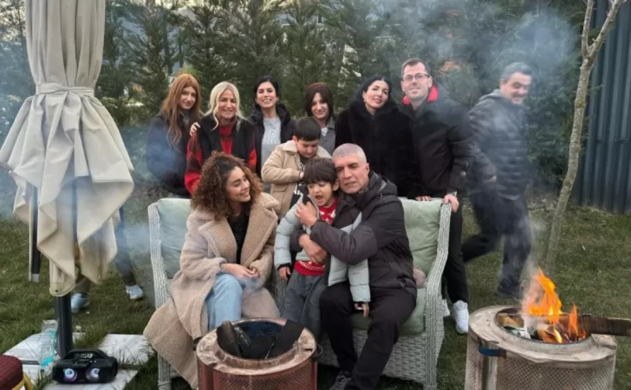 Buzlar eridi! Özcan Deniz kız kardeşi Melek Deniz’le barıştı