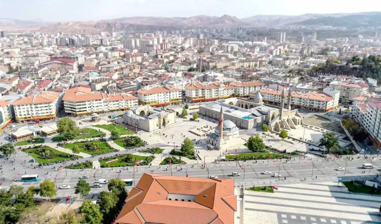 Sivas’ta yaşlı nüfus oranı 2024’te yüzde 14,5’e ulaştı