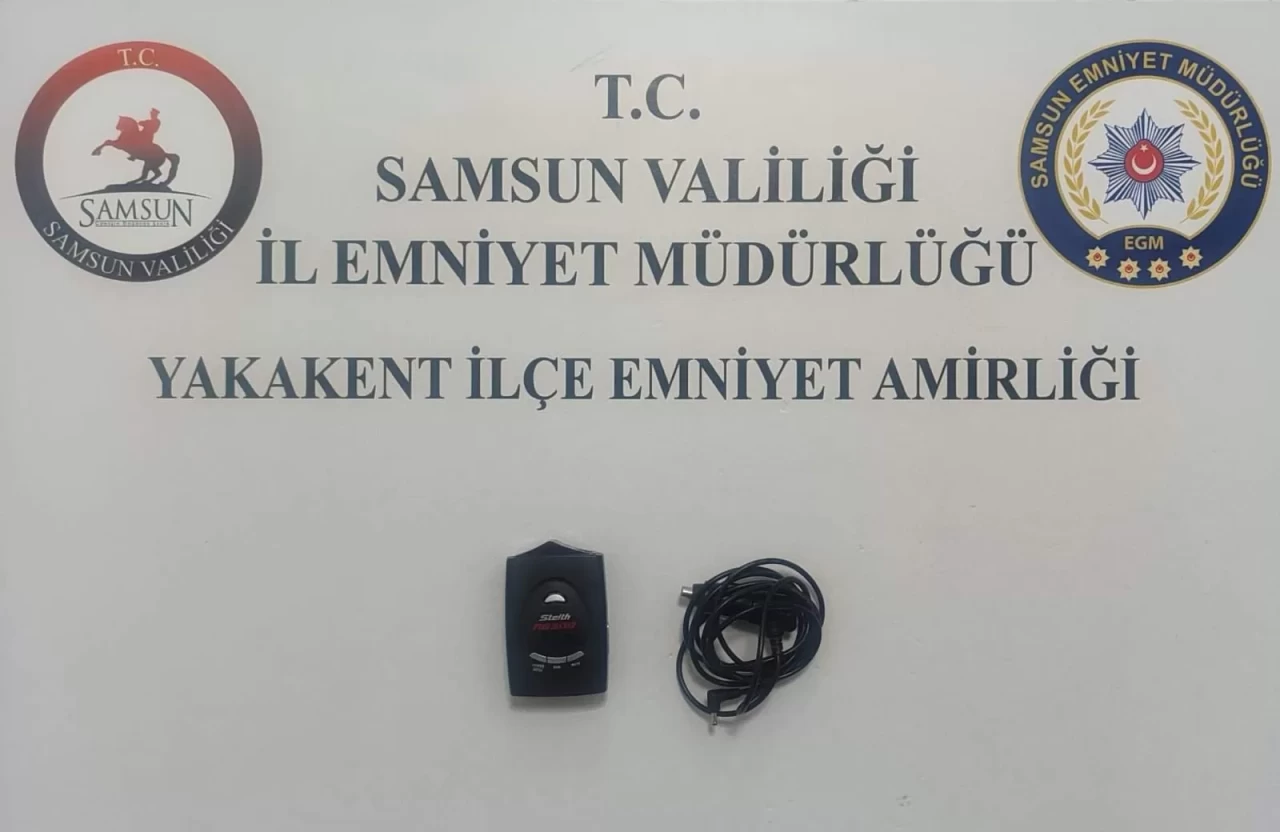 Trafik çevirmesinde radar tespit cihazı bulundu! Radar tespit cihazları yasaklı mı?