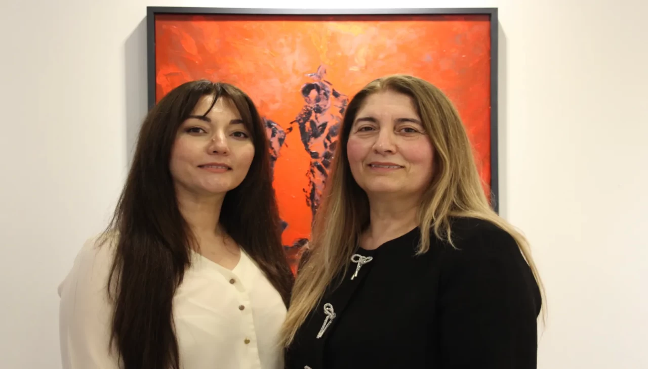 Antalya'da anne ve kız sanatçılardan “İki Kuşak, Bir Ses” sergisi
