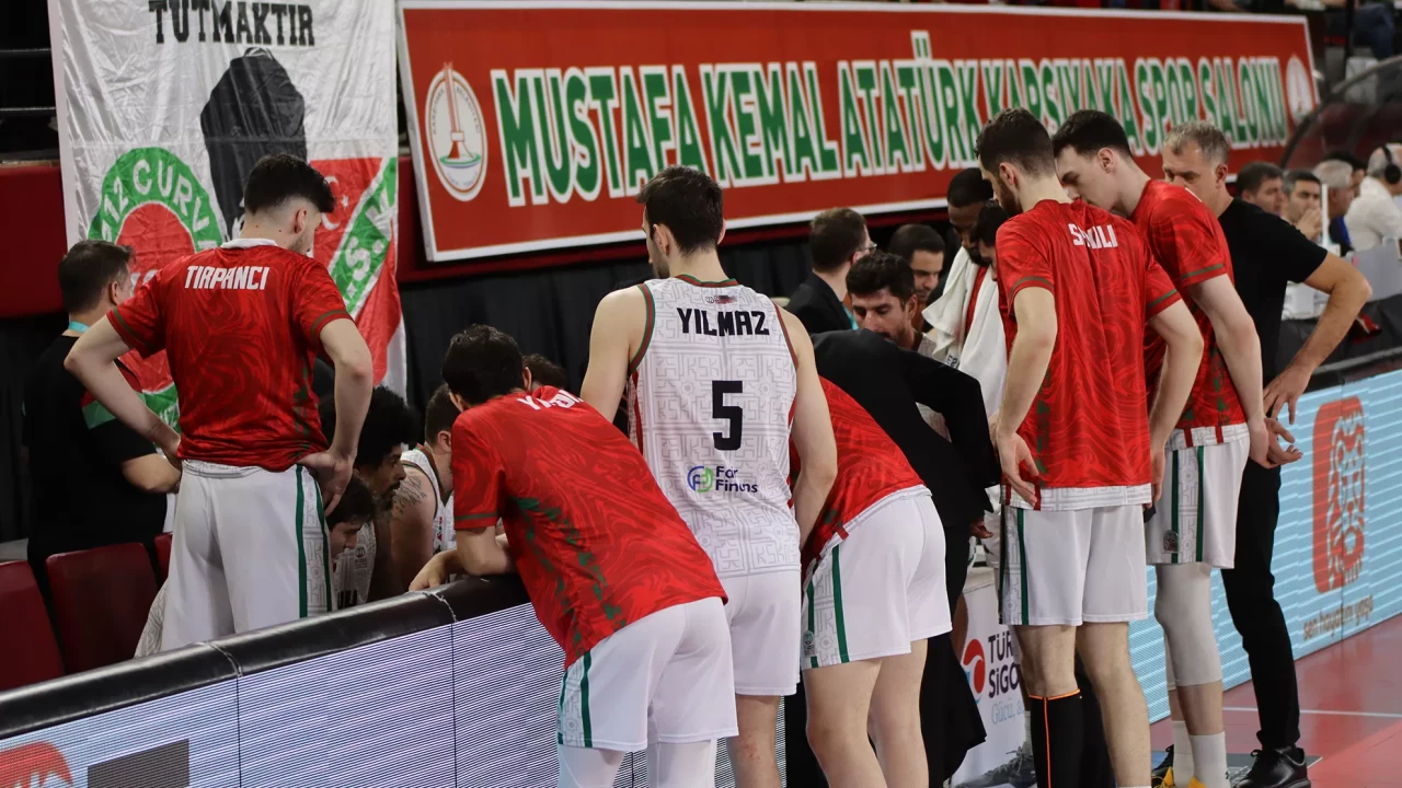 Karşıyaka, Basketbol Süper Ligi’nde Yalovaspor deplasmanında galibiyet peşinde