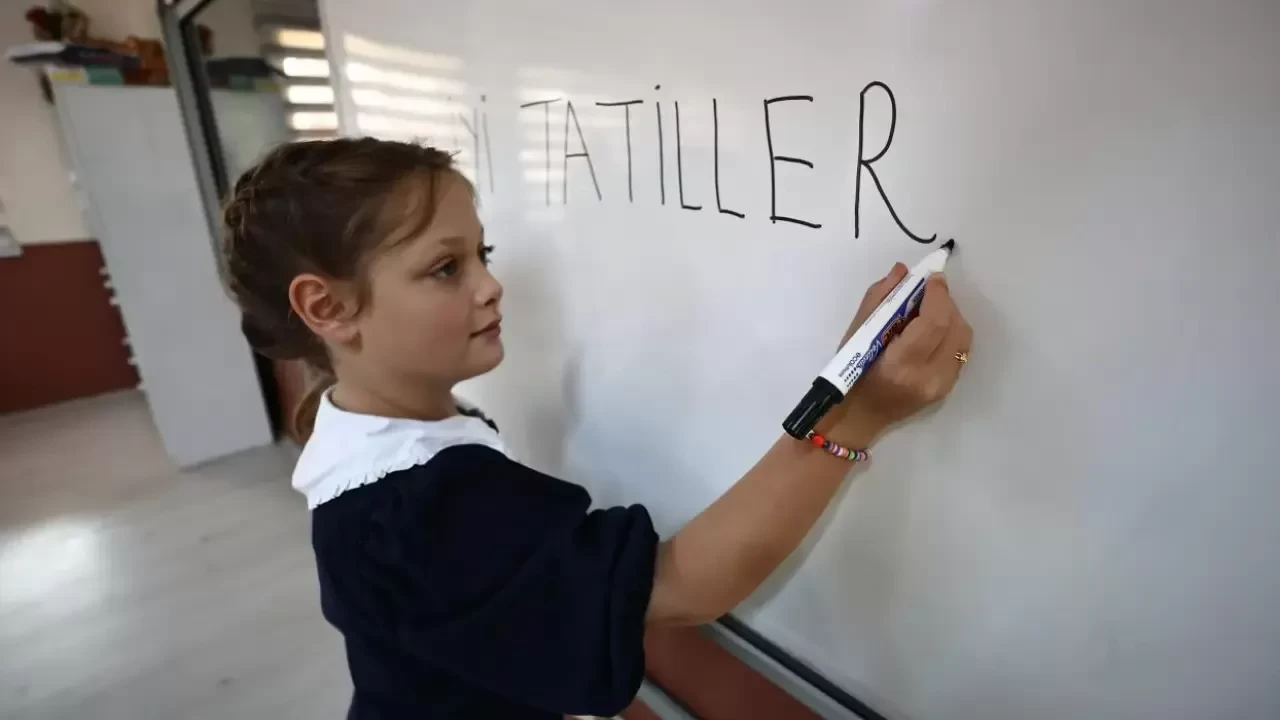 Okullarda ara tatil heyecanı! Son ders zili yarın çalıyor