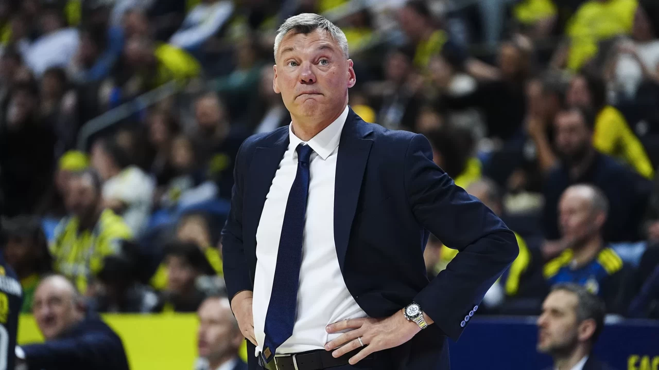 Fenerbahçe Erkek Basketbol Takımı Başantrenörü Sarunas Jasikevicius, EuroLeague'deki Paris Basketbol maçı öncesi açıklamalarda bulundu