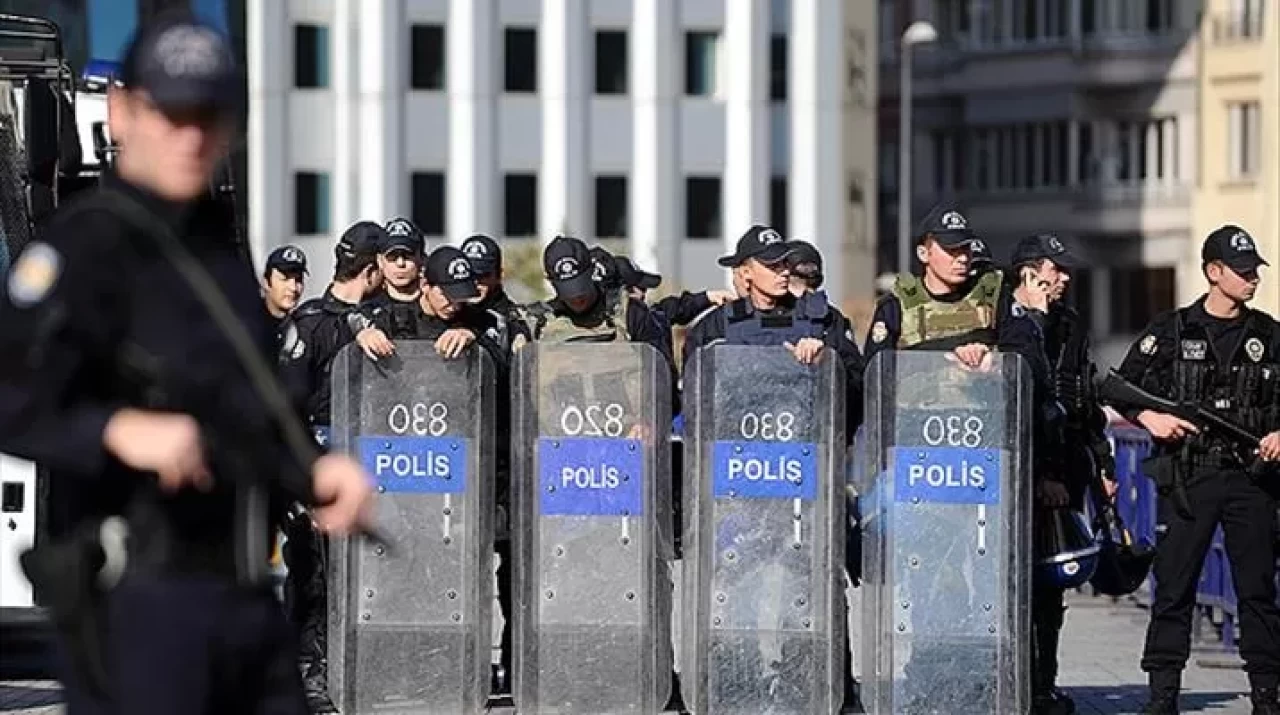İstanbul genelinde tüm polislerin izinleri iptal edildi