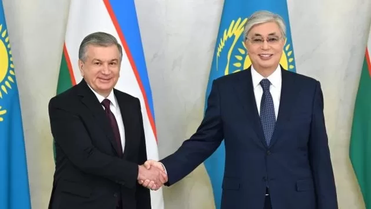 Kazakistan ve Özbekistan cumhurbaşkanları, Almatı'da buluştu