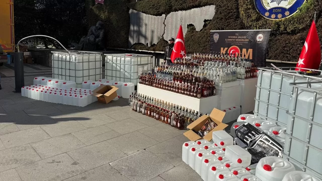 İstanbul'da kaçak ve sahte alkole geçit yok