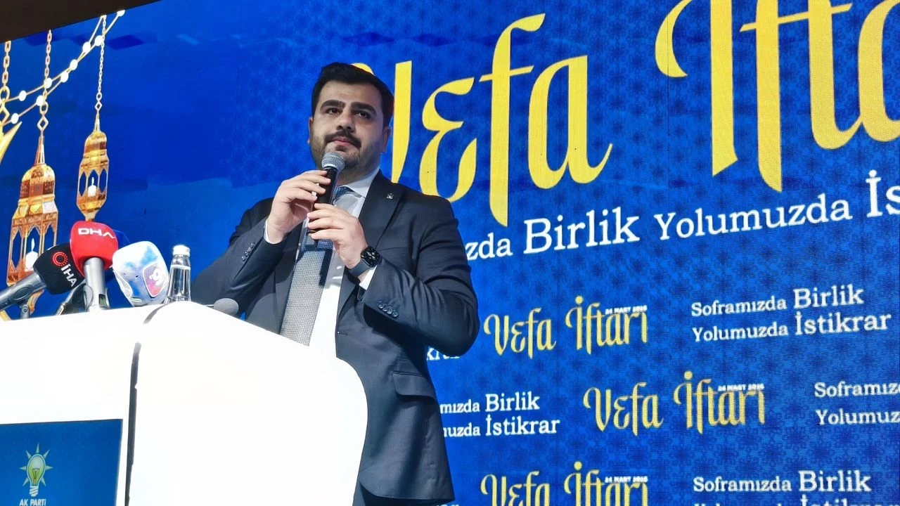 AK Parti Genel Sekreteri Eyyüp Kadir İnan CHP'deki ön seçimi eleştirdi: "14 milyon oy için 14 milyon pusula gerekli"