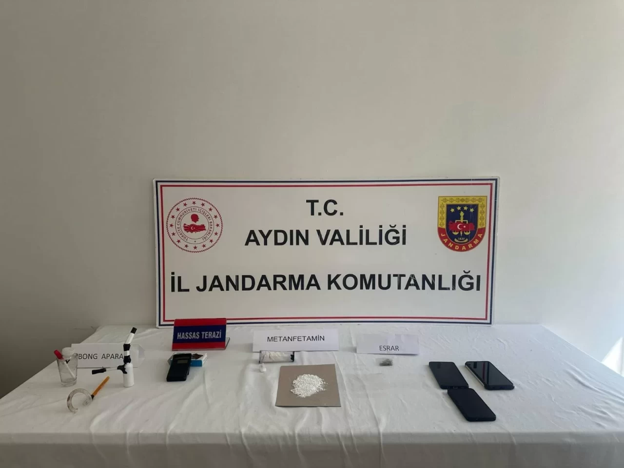 Jandarmadan uyuşturucu operasyonu: 5 gözaltı