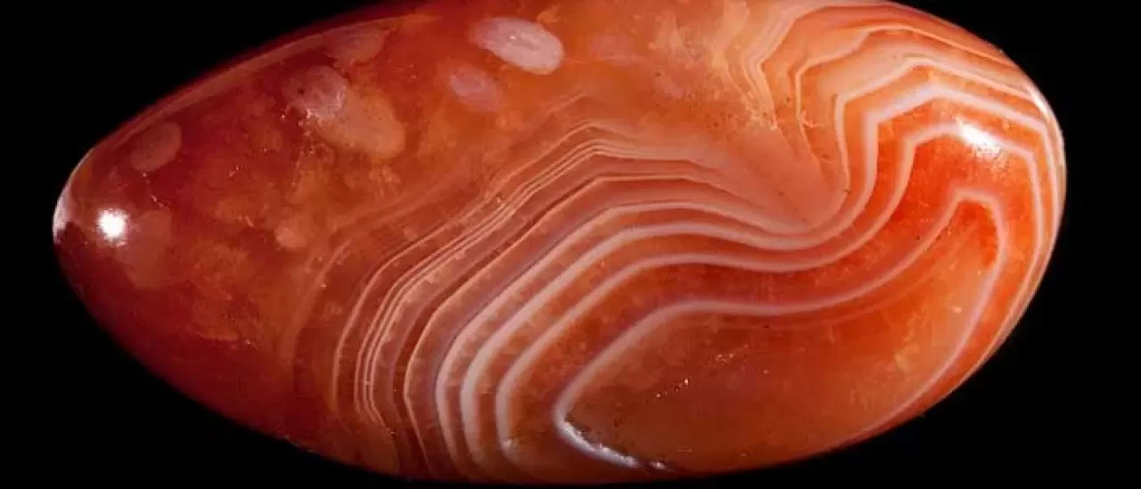 Akik Taşı Nedir, Ne İşe Yarar? Akik Taşı Özellikleri, Faydaları ve Zararları