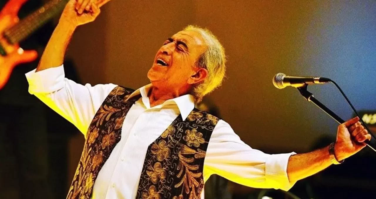 Edip Akbayram'ı dostları böyle uğurladı: Halkla iç içe, mütevazıydı