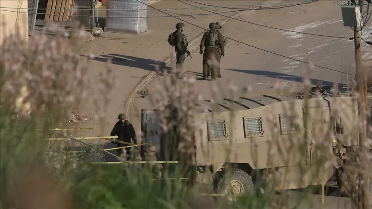 İsrail ordusundan yeni zulüm! Filistinli aileler evlerinden zorla çıkarıldı