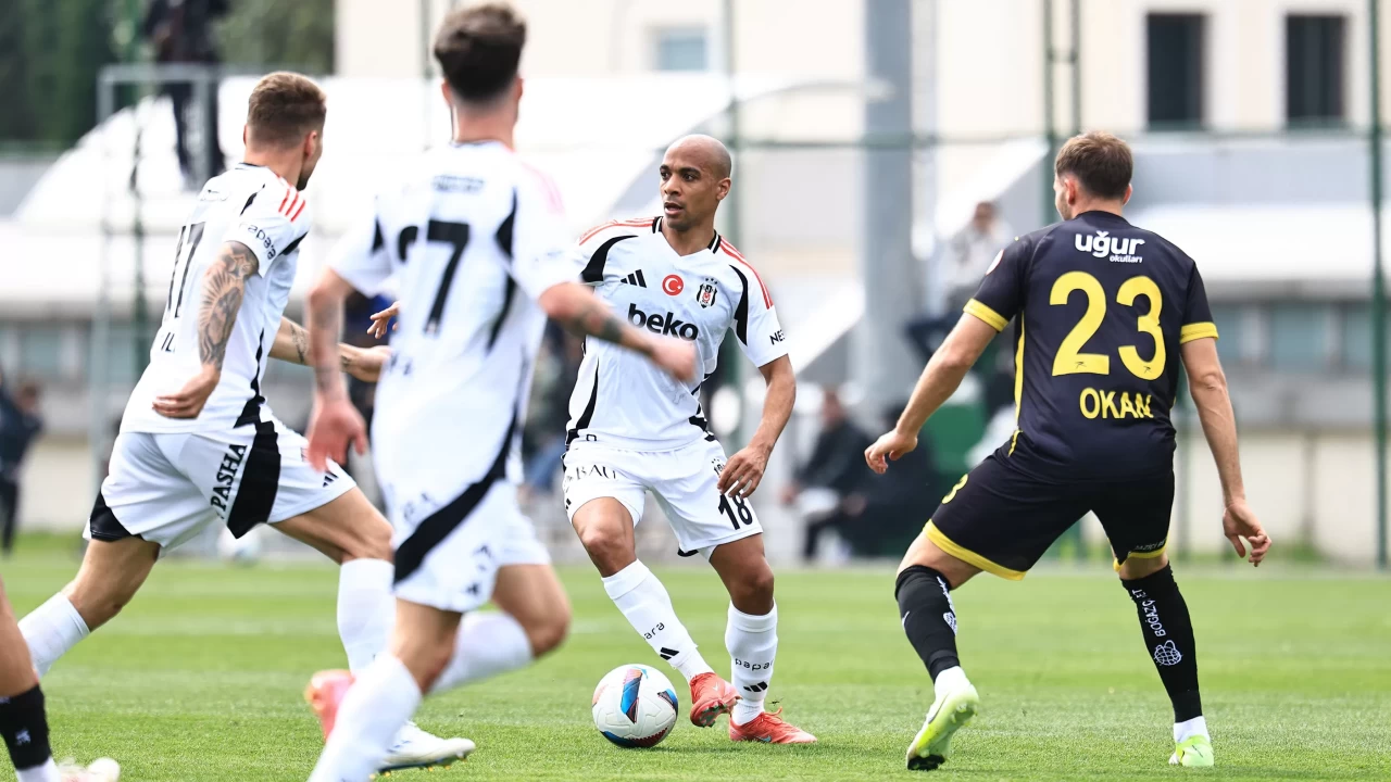 Beşiktaş, hazırlık maçında İstanbulspor'a 3-1 mağlup oldu