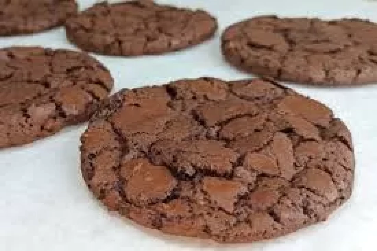 Brownie kurabiye tarifi: Çikolata düşkünlerinin vazgeçilmezi