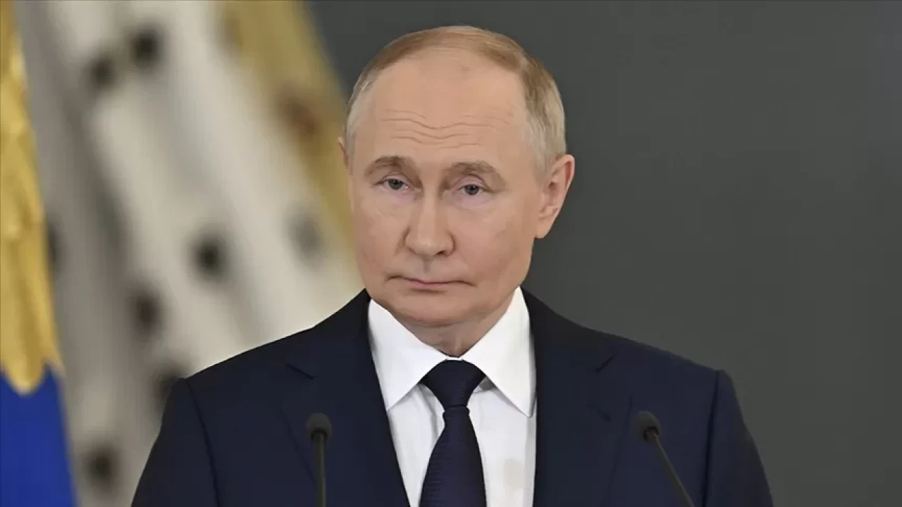 Putin, ABD'nin Grönland planlarını değerlendirdi: "Rusya, Arktik'teki egemenliğini savunmaya hazır"