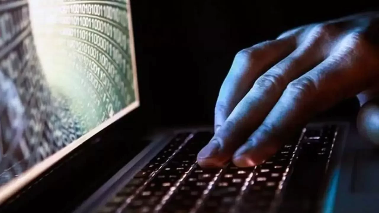 Provokatif paylaşımlarla halkı sokağa çağıran 30 şüpheli gözaltında