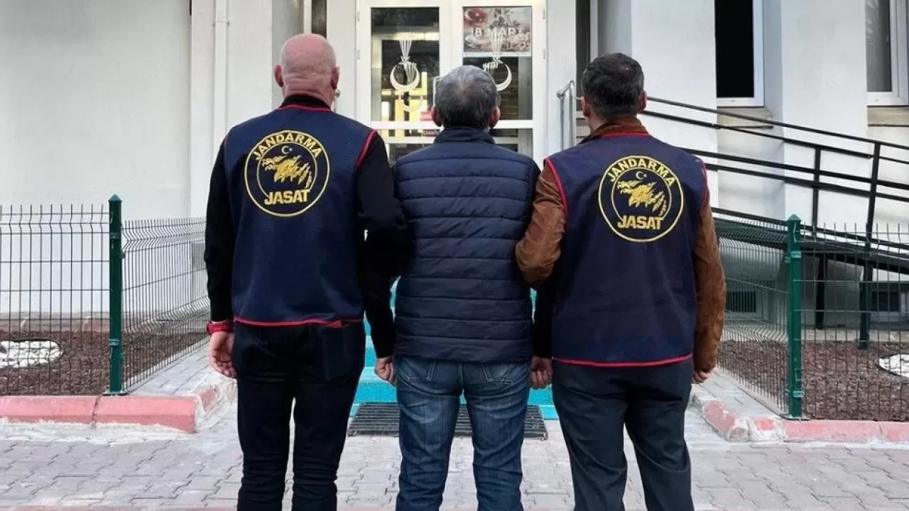 MİT tırları davasında aranan FETÖ eski emniyet müdürü yakalandı