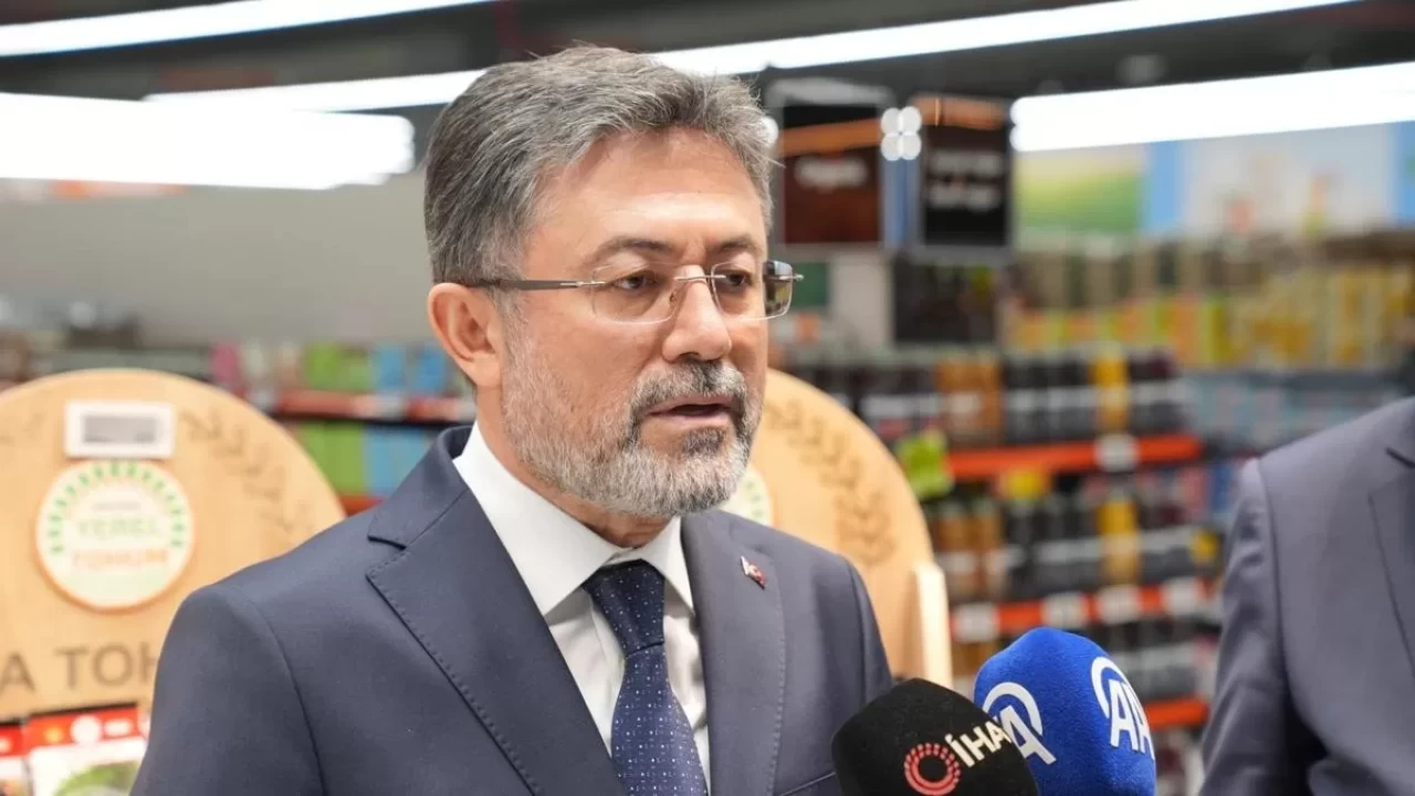 Bakan Yumaklı: Gıda ürünlerinde herhangi bir eksiklik söz konusu değil