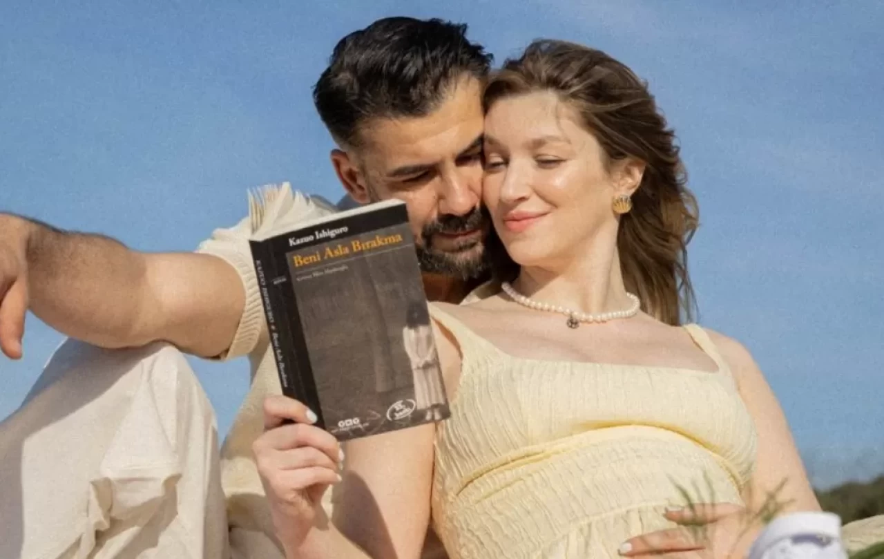 Rüzgâr Aksoy ve Yasemin Sancaklı çiftinden müjdeli haber