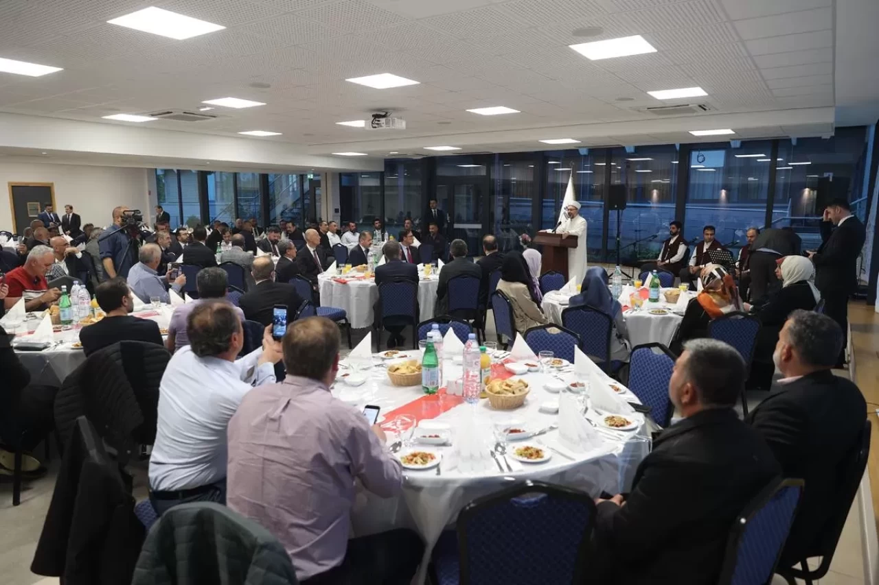 Diyanet İşleri Türk İslam Birliği'nden Stazburg'da iftar: "İslamofobiye karşı çıkmalıyız"