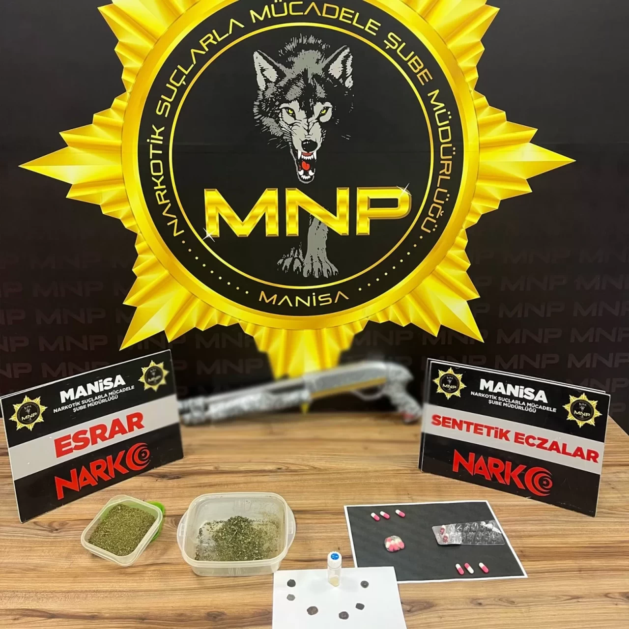 Manisa'da narkotik operasyonu: 13 gözaltı, 11 tutuklama