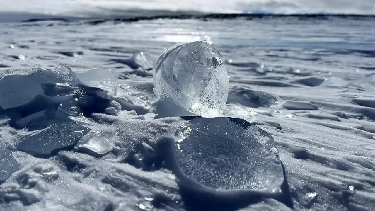 1,2 milyon yıllık buz çekirdekleri incelenecek
