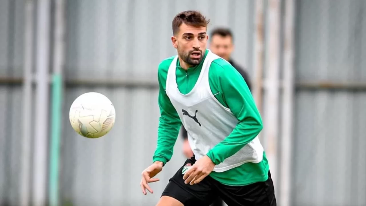 Lider Bursaspor, 3. Lig’deki Kemerkent Bulvarspor maçı için hazırlıklarını sürdürüyor