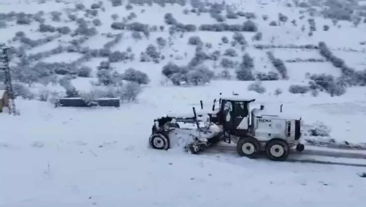 Elazığ'da kar nedeniyle 293 yerleşim yerine ulaşım sağlanamıyor
