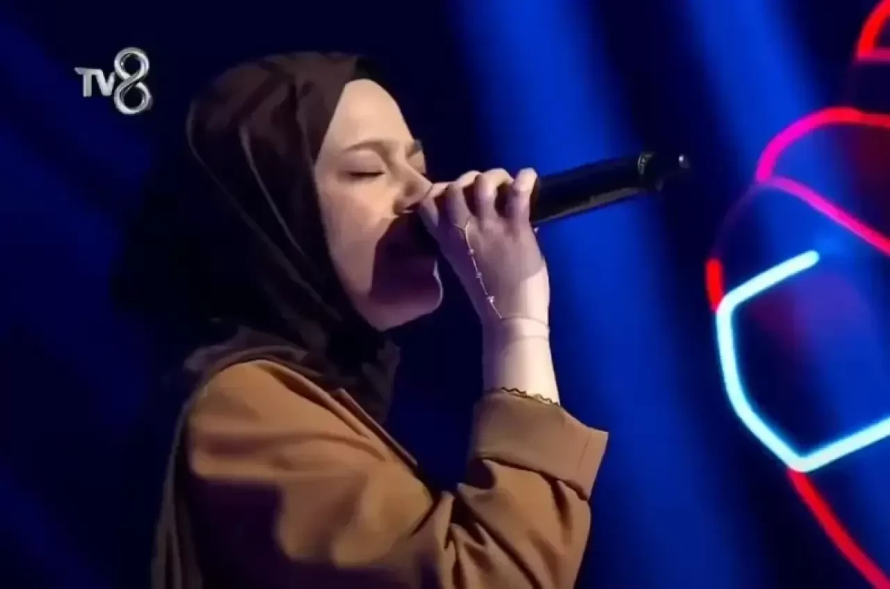 Gamze Şeker Kimdir? O Ses Türkiye’ye Damga Vuran Fenomenin Hayatı, Müzik Kariyeri ve Özel Hayatı