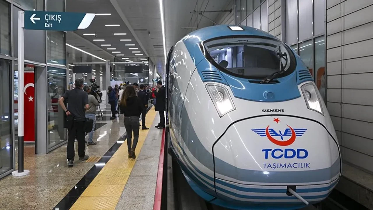 Bakan Uraloğlu detaylarını açıkladı: Seyahat süresi 14 saatten 3,5 saate düşüyor