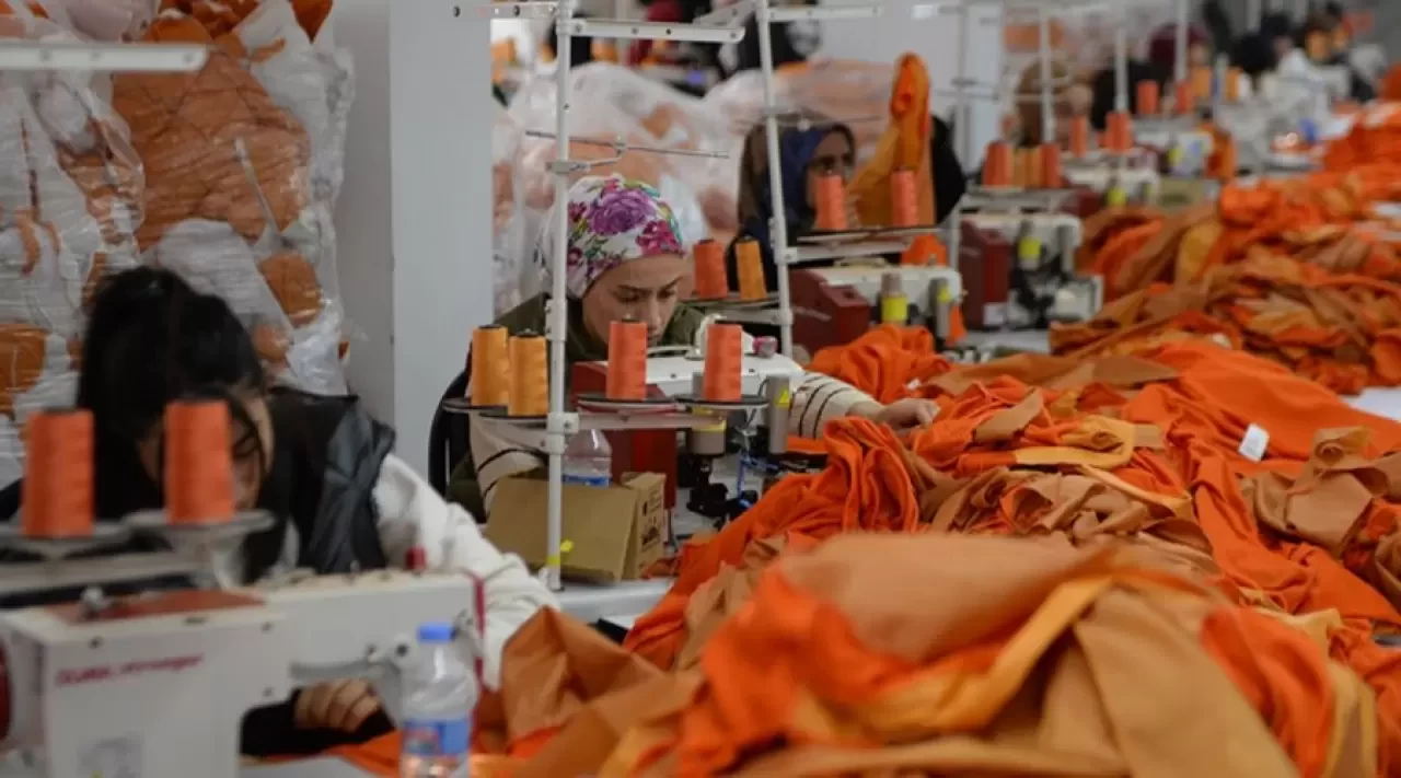 Ücretli çalışan sayısı Ocak'ta %2.2 artış gösterdi