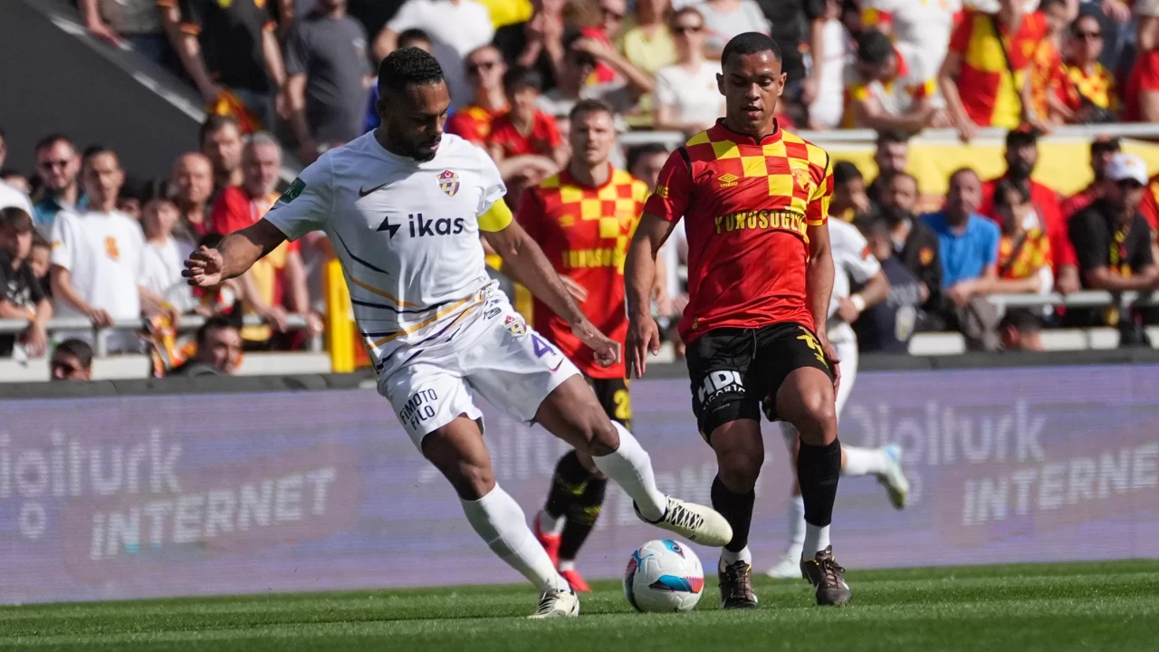 Eyüpspor, Luccas Claro'nun sözleşmesini 2 yıl uzattı