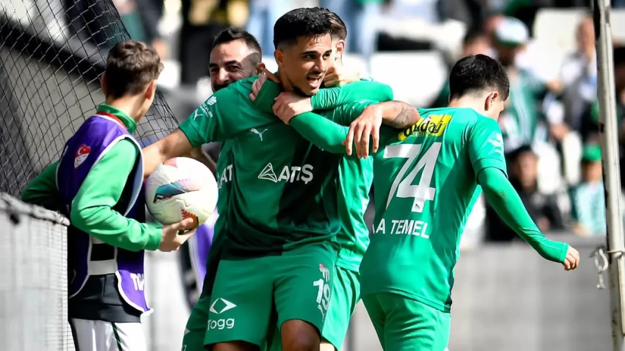 3. Lig’de 22. hafta tamamlandı: Bursaspor zirveyi bırakmadı
