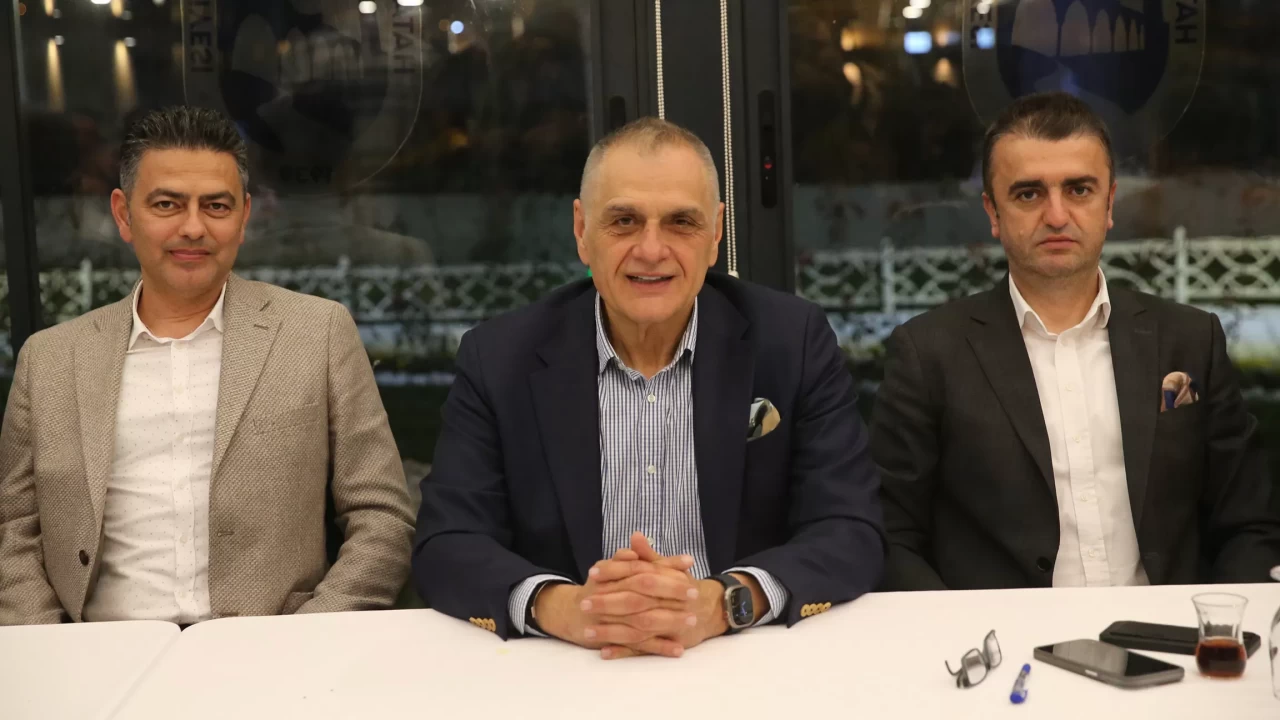 Hatayspor Başkanı Hikmet Çinçin transfer yasağı hakkında konuştu: "Çok az bir şansımız var"