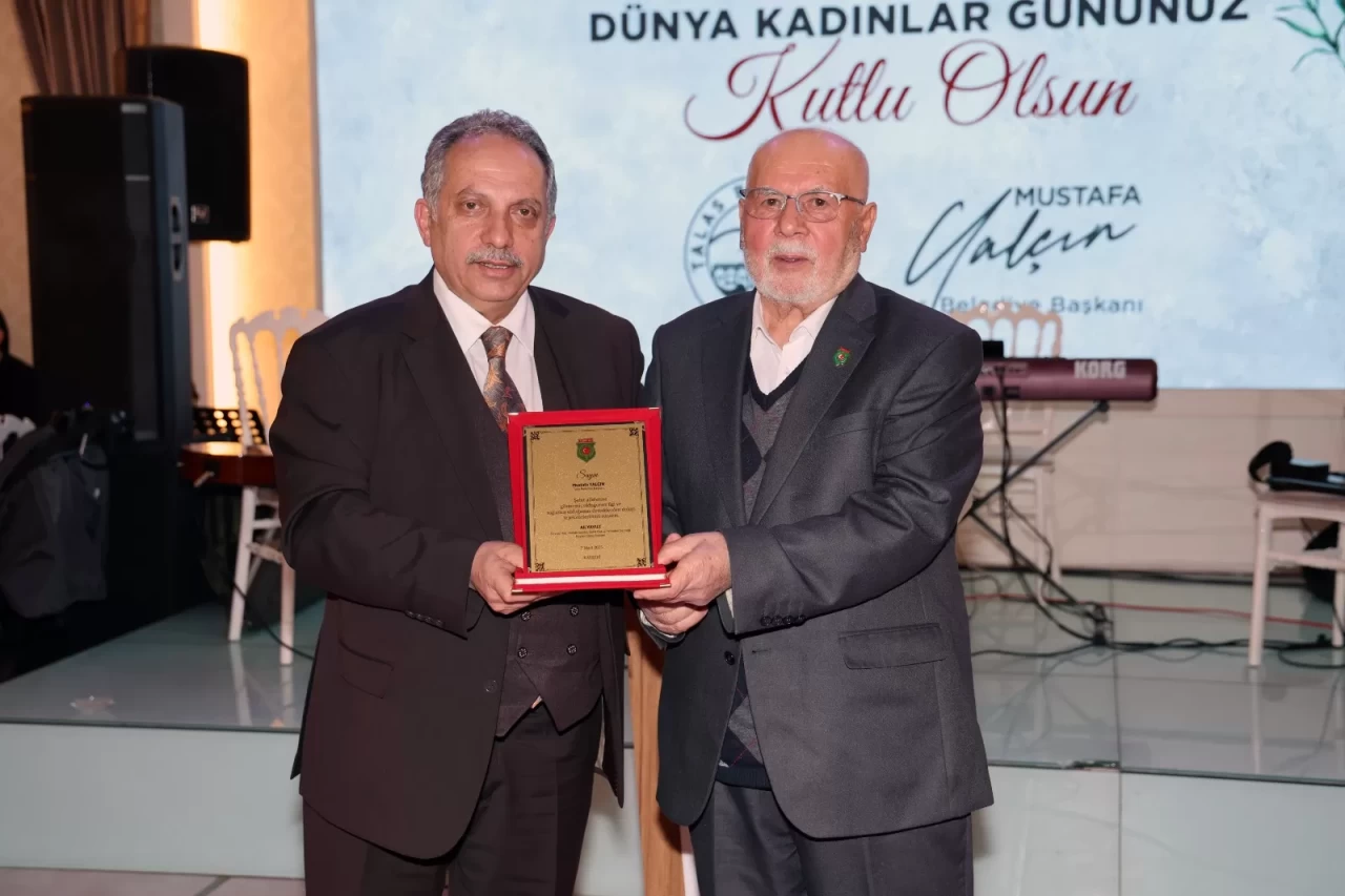 Talas Belediye Başkanı Yalçın: "Onlar devletin birer mührü oldular"
