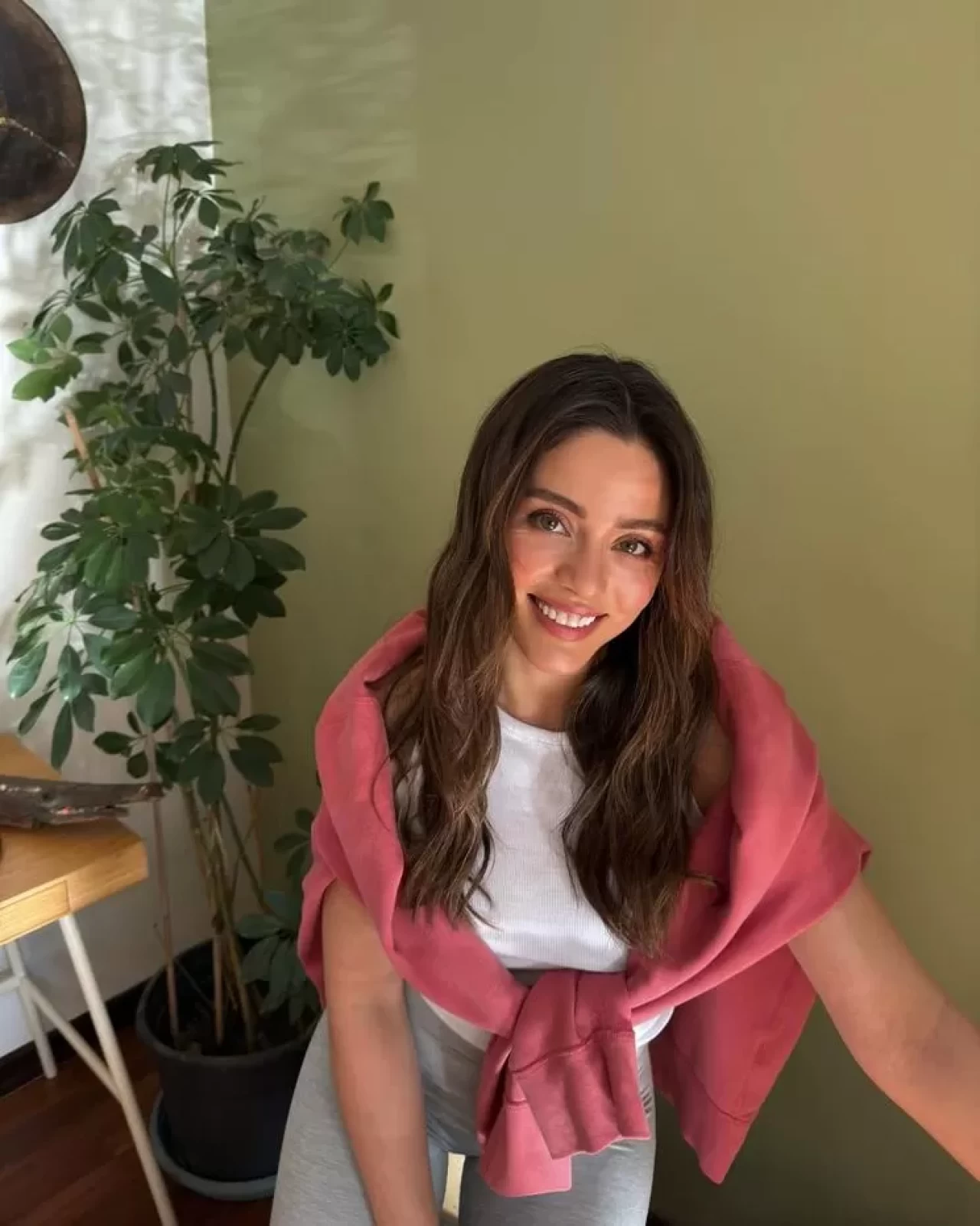 Sıla Türkoğlu, Hatay'da depremzede çocuklarla buluştu