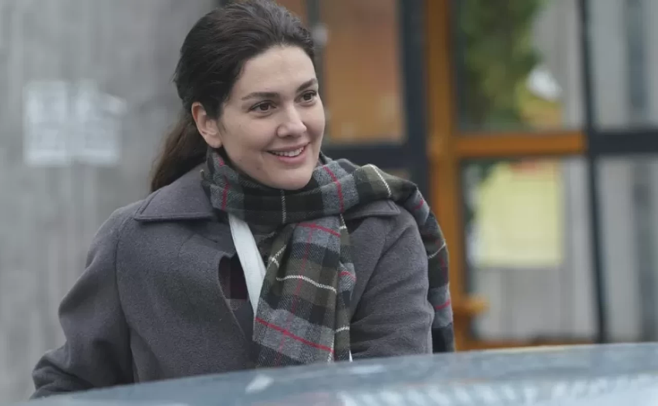 "Annem Ankara" için final kararı! Bergüzar Korel ve Mehmet Günsür'lü dizi ekranlara veda ediyor