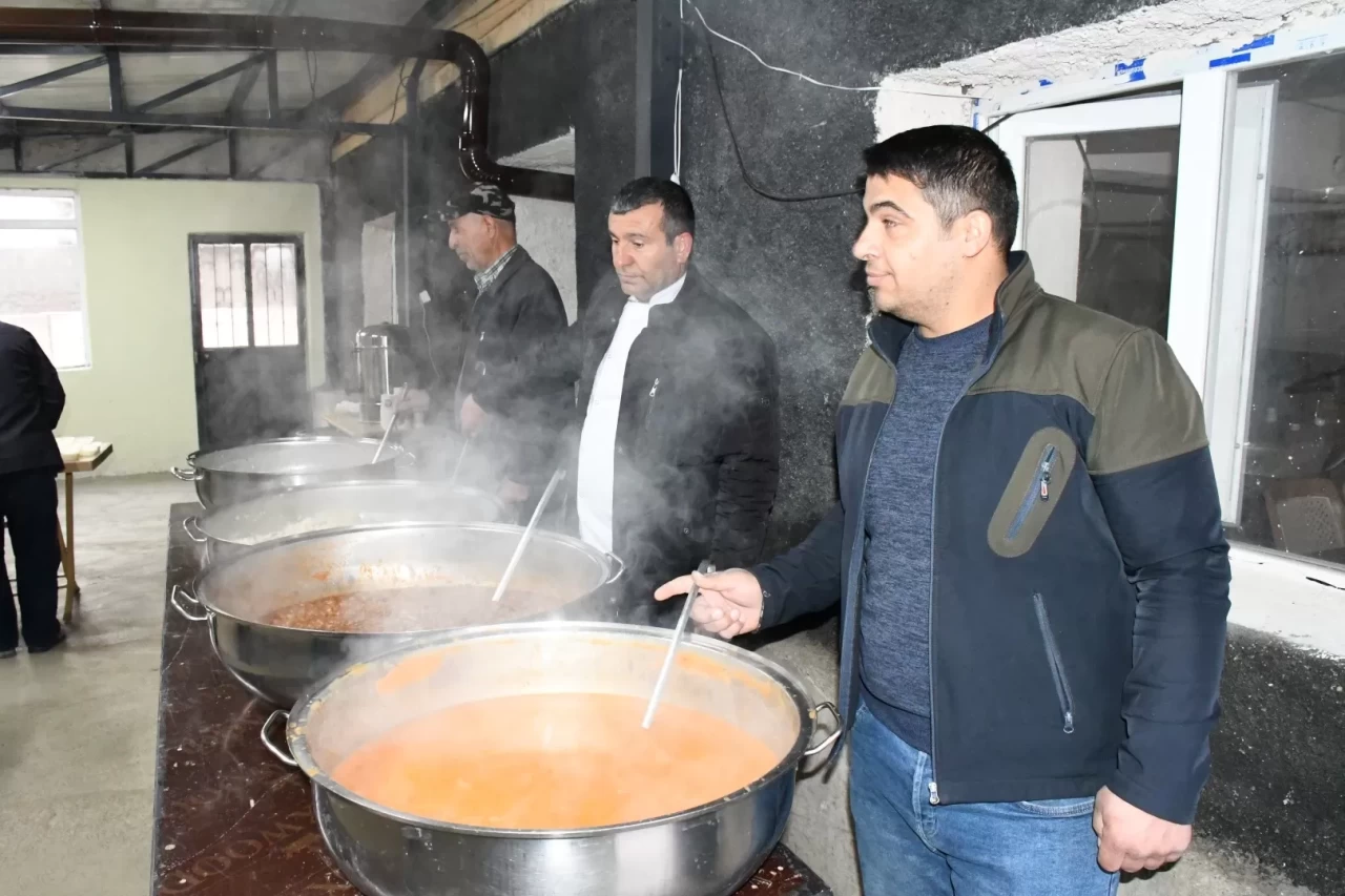 Bu köyde 5 yıldır tek iftar sofrası kuruluyor