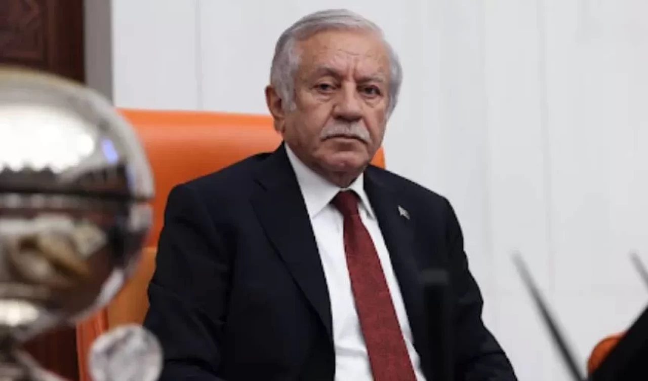 MHP'li Celal Adan'dan 18 Mart mesajı: Mehmetçiğin iman dolu göğsünü, hiçbir kuvvet aşamayacak