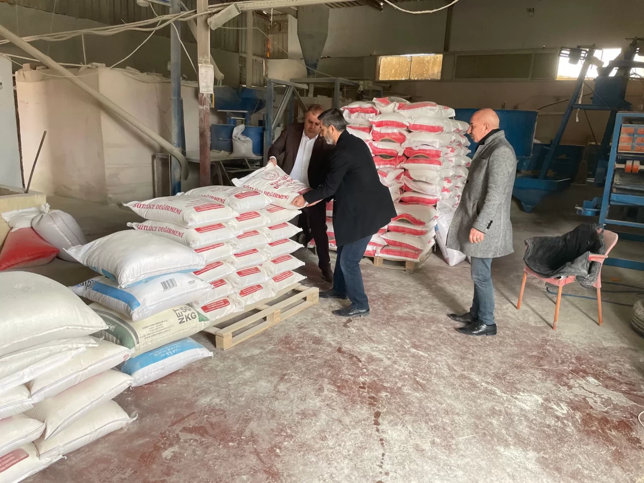 MHP Malatya'dan "Askıda 9 Gülek Buğday" kampanyasına destek