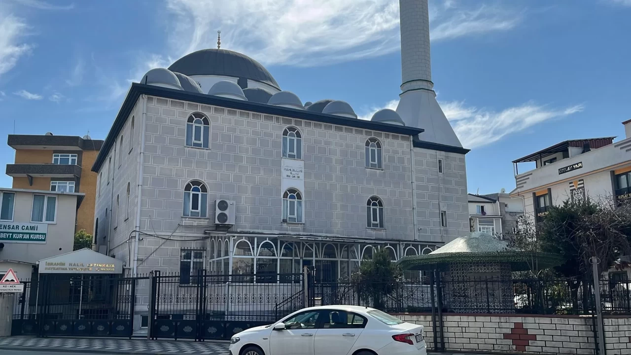 Darıca'da dehşet anları: Cami tuvaletinde göğsünden vurulmuş bir kişi bulundu!